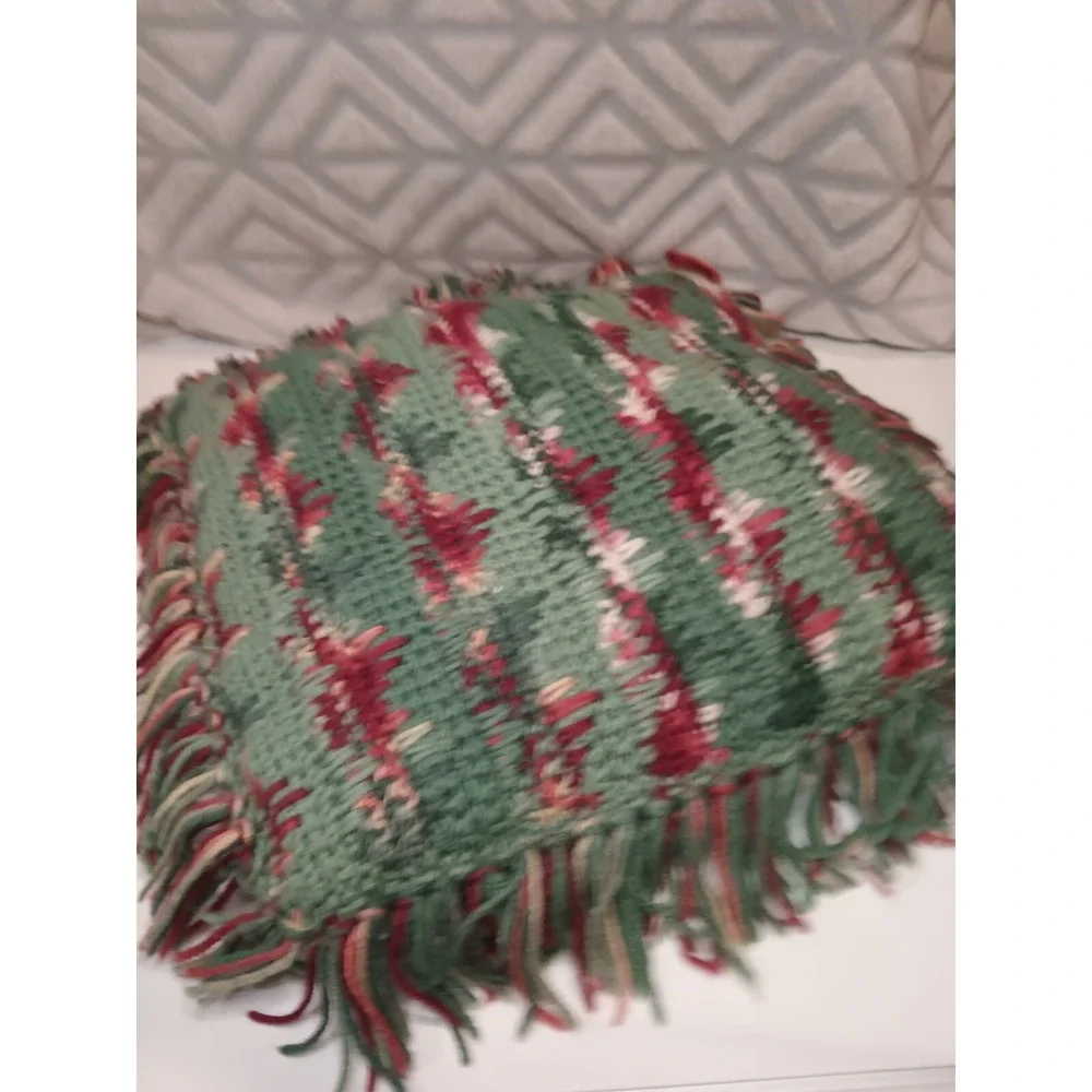 Vintage Crochet Pillow‎ Case With Pillow Unique Pattern Beautiful Colors Green
